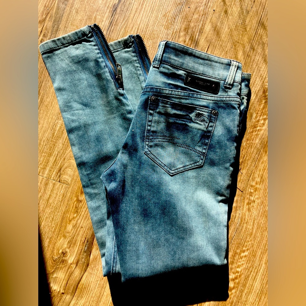 Burberry London Brit ankle zip jeans size 28
